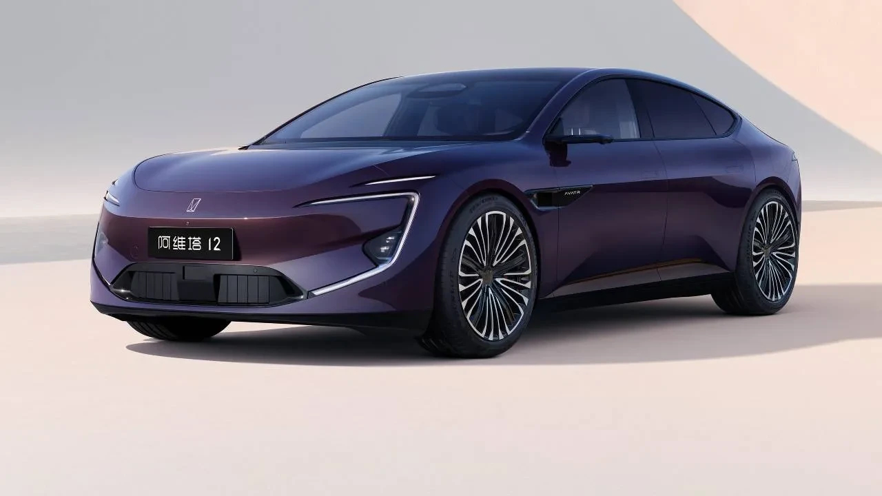 Çin’den otomobillerde yeni güvenlik hamlesi: Sırada “zero-gravity” koltuklar var