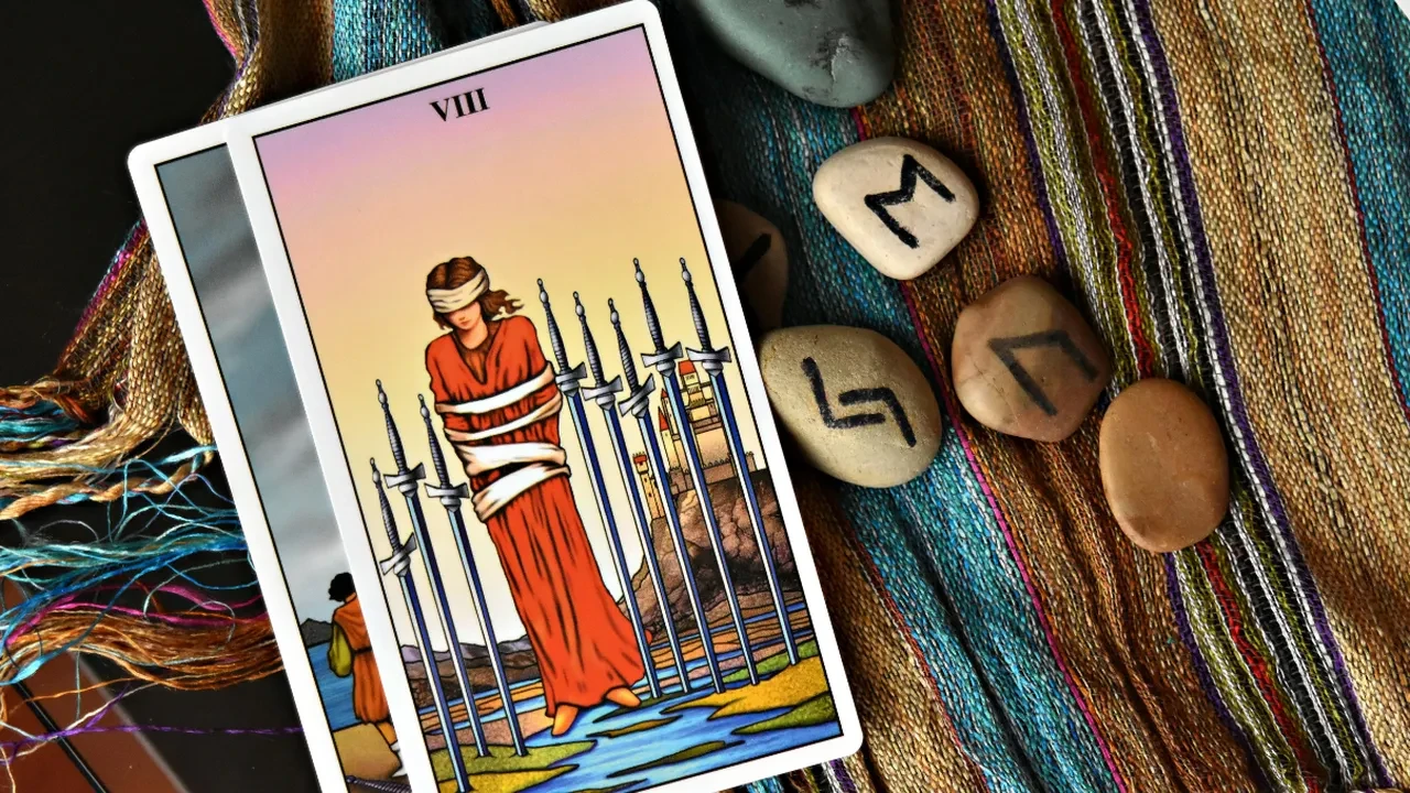 Günlük tarot açılımı 30 Mayıs 2026! Bugün değişim ve yön dönüşleri günü