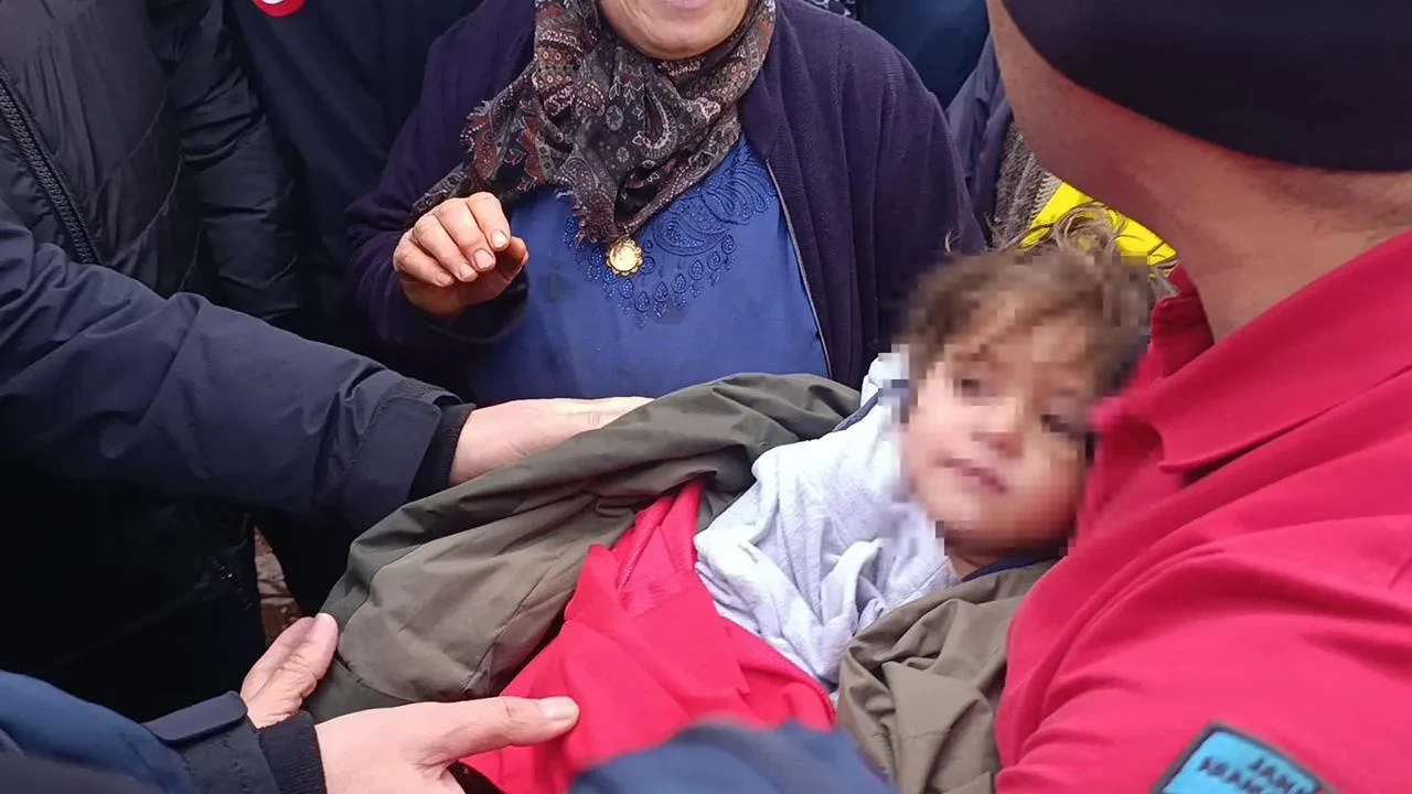 Her yerde aranıyordu! 3 yaşındaki Aybüke'den güzel haber: Yaylada uyurken bulundu