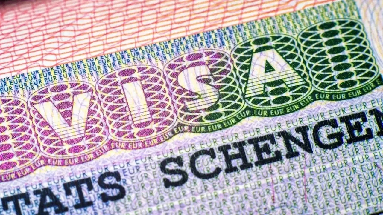 Schengen vizesinde bot krizi! Vatandaş randevu bile bulamıyor: Karaborsada 53 bin TL'ye satıyorlar