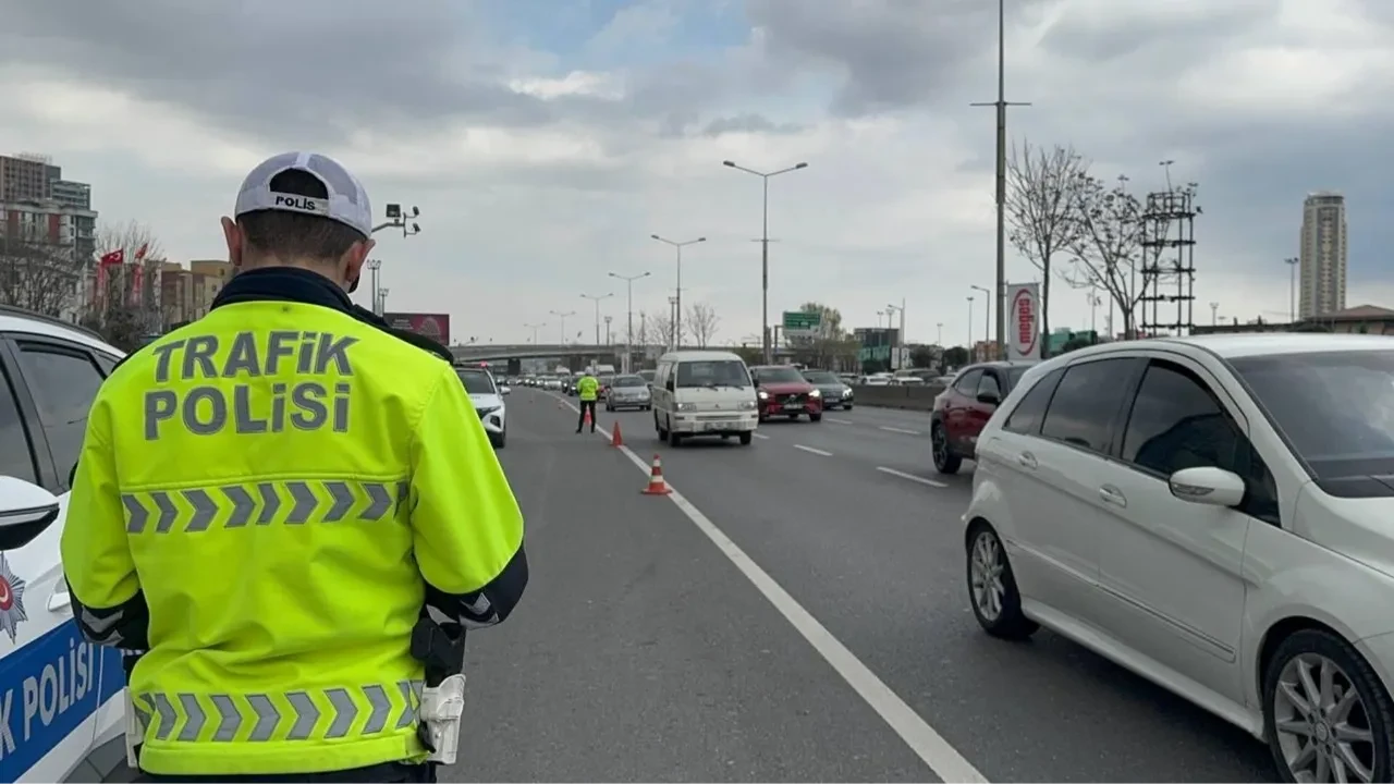 3 Mayıs bugün Ankara'da hangi yollar trafiğe kapalı? Ankara’da yollar neden kapalı alternatif güzergahlar nereler?