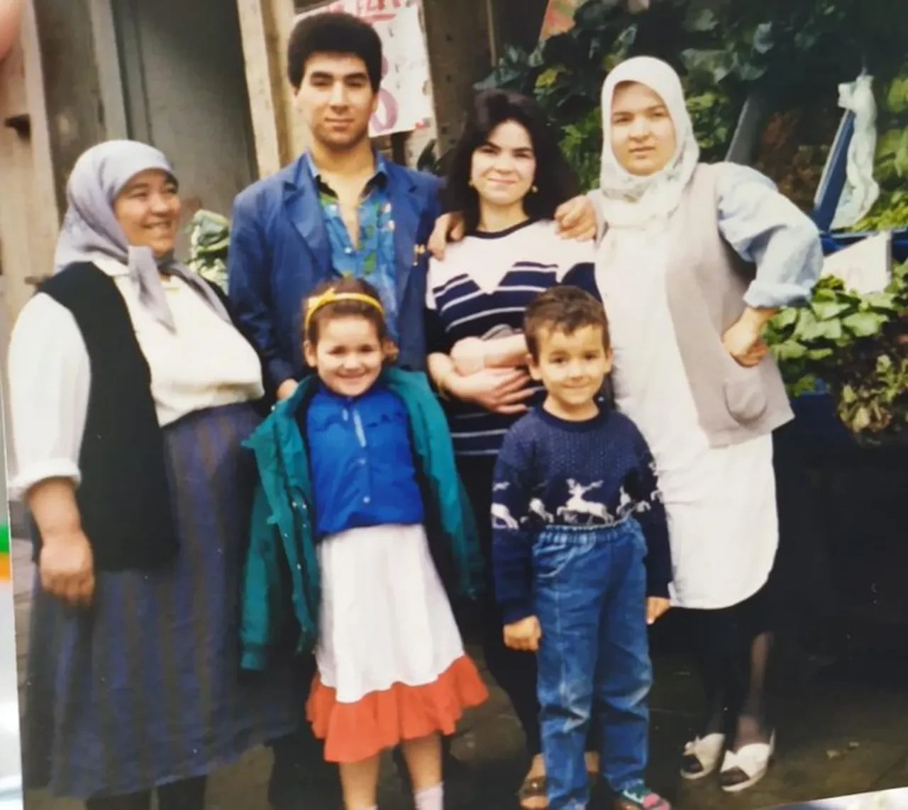 Bakan Göktaş gelen eleştirilere bu fotoğrafla cevap verdi: 'Gurbet bir tercih değil, bir gerçekliktir'