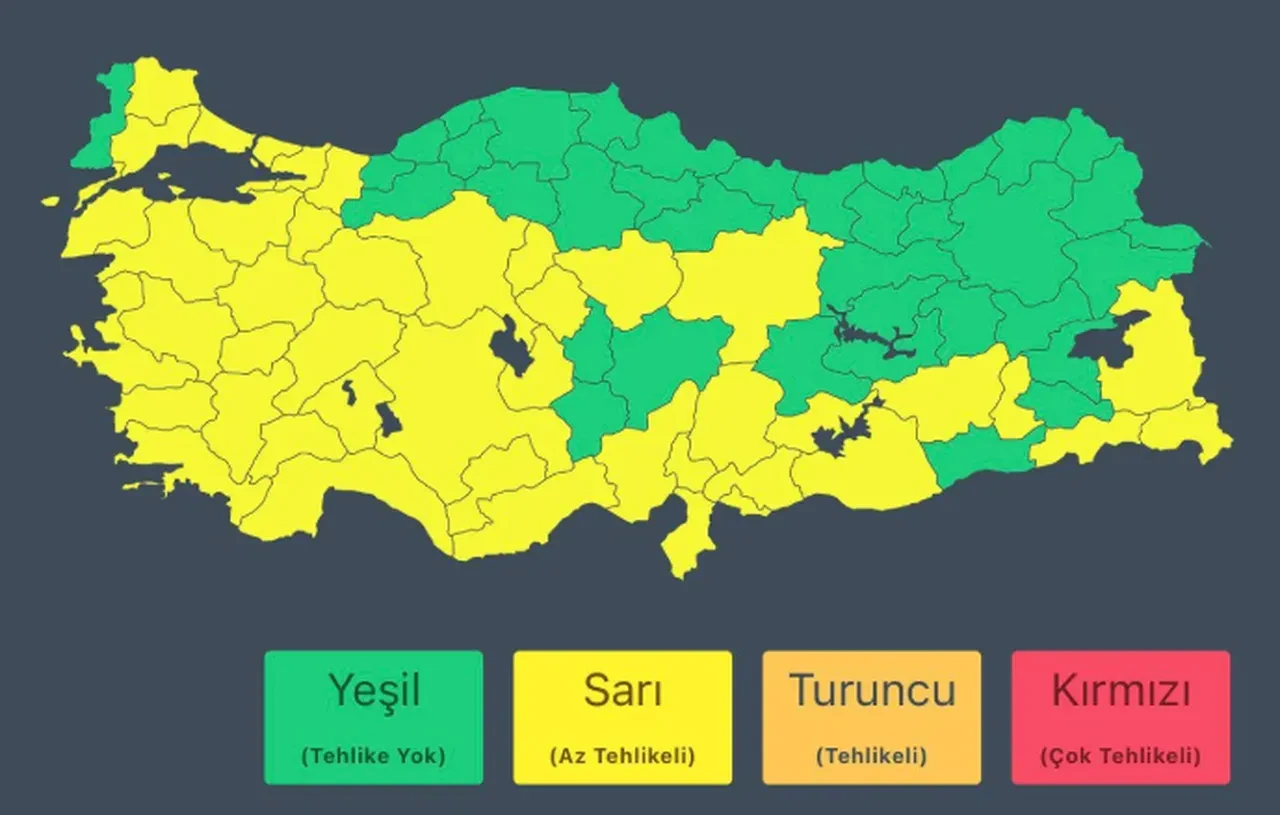 İçişleri Bakanlığı'ndan çok sayıda ile sarı kodlu uyarı! Fırtına, kar ve sağanak kapıda