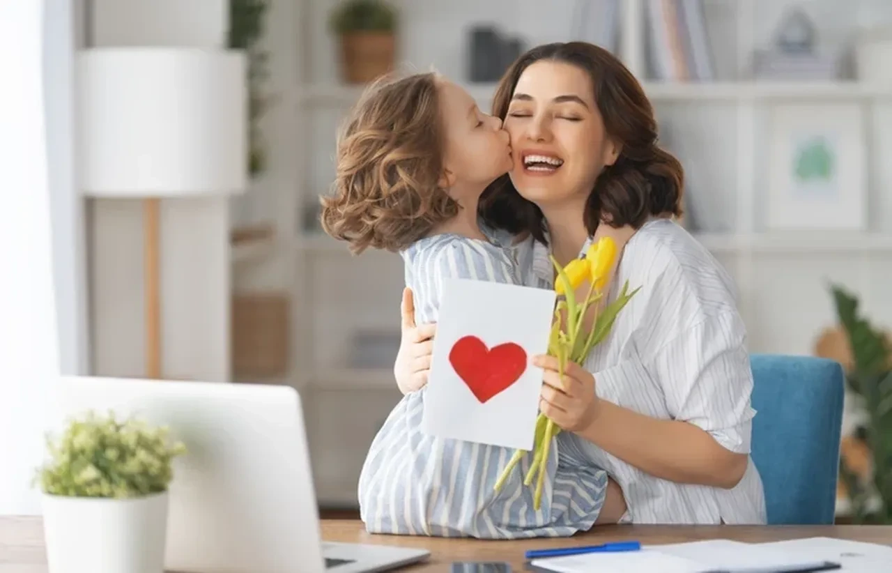 Bu Pazar anneler günü mü Anneler günü hangi güne denk geliyor?