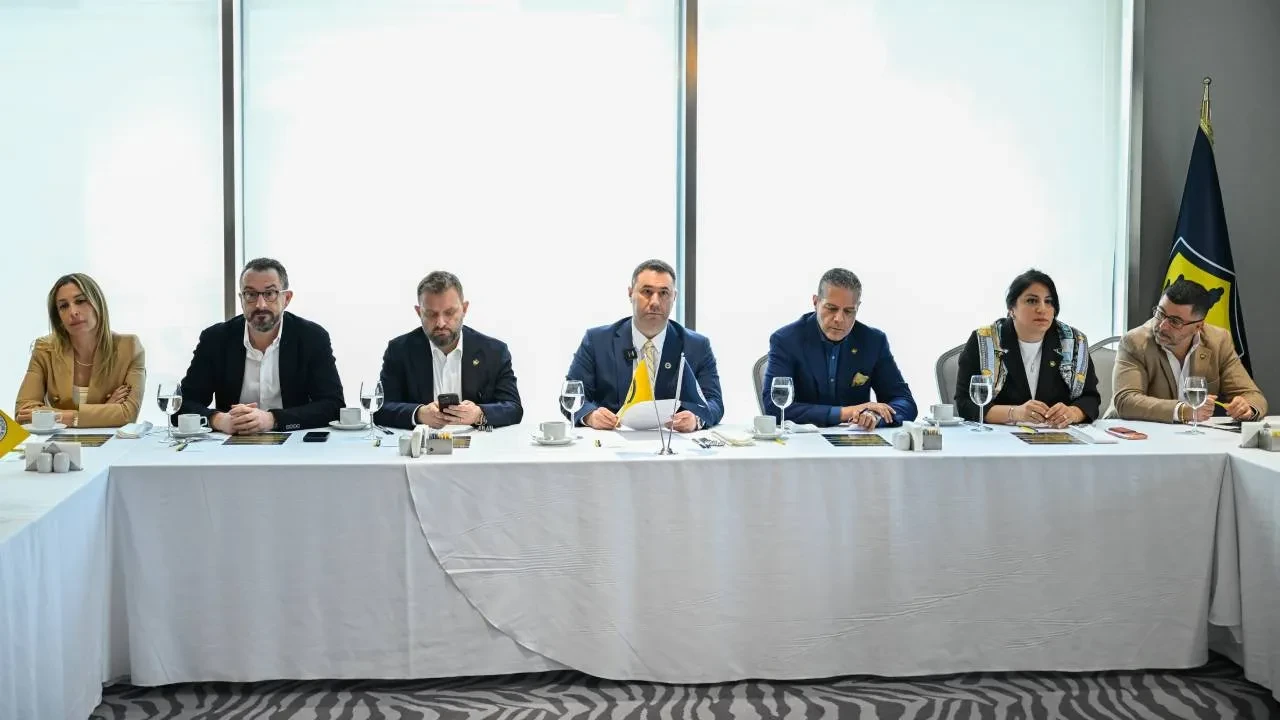 Fenerbahçe Başkan Adayı Barış Göktürk net konuştu! "Biz 2 yıl içinde Fenerbahçe'yi kesinlikle şampiyon yaparız"
