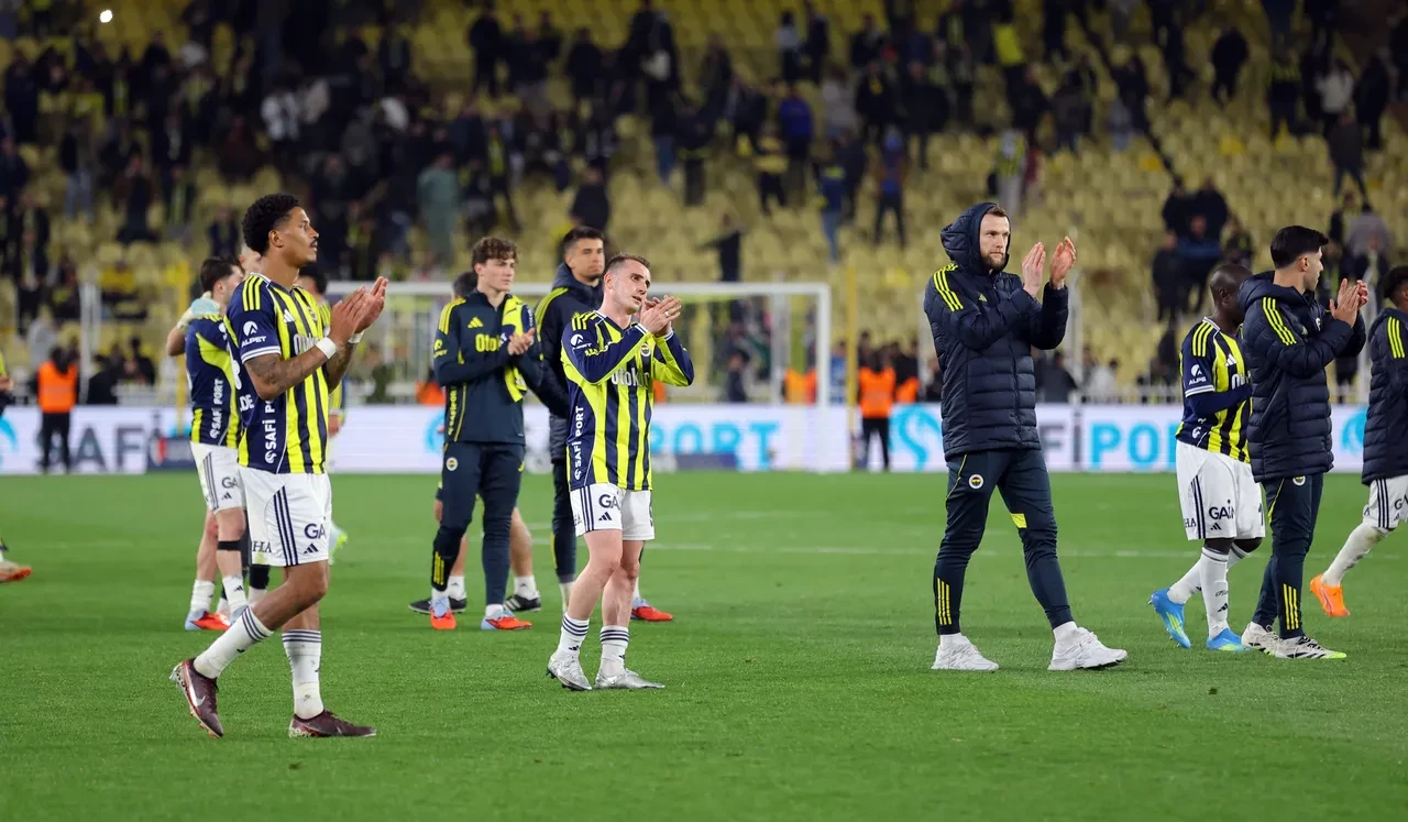 Fenerbahçe nasıl şampiyon olur? Puan farkı 4’e düştü şampiyonluk hesapları başladı