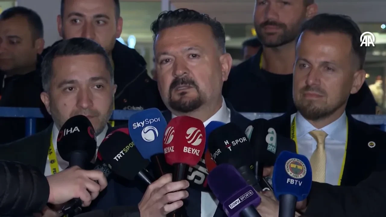 Fenerbahçeli yönetici Ertan Torunoğulları'ndan Tedesco açıklaması! "Hiçbir ayrılık tek taraflı değildir"