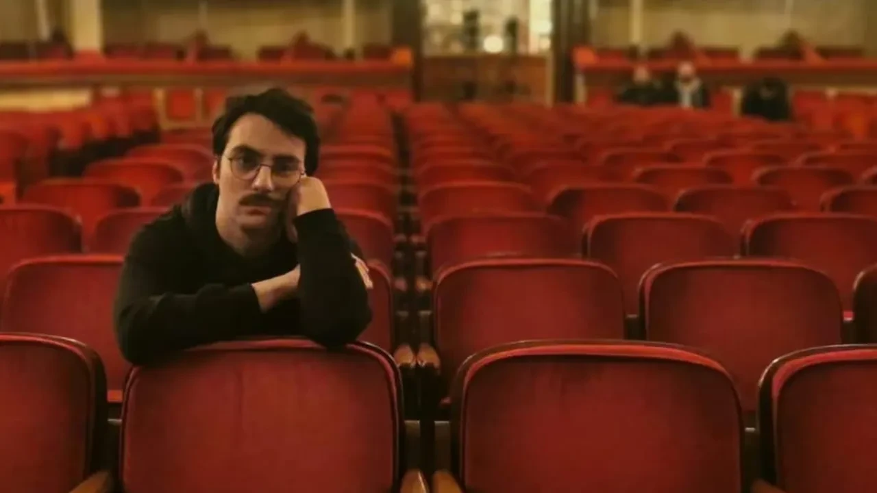 Genç komedyen Kaan Sertdemir hayatını kaybetti! TuzBiber Komedi Kulübü’nün sevilen ismiydi