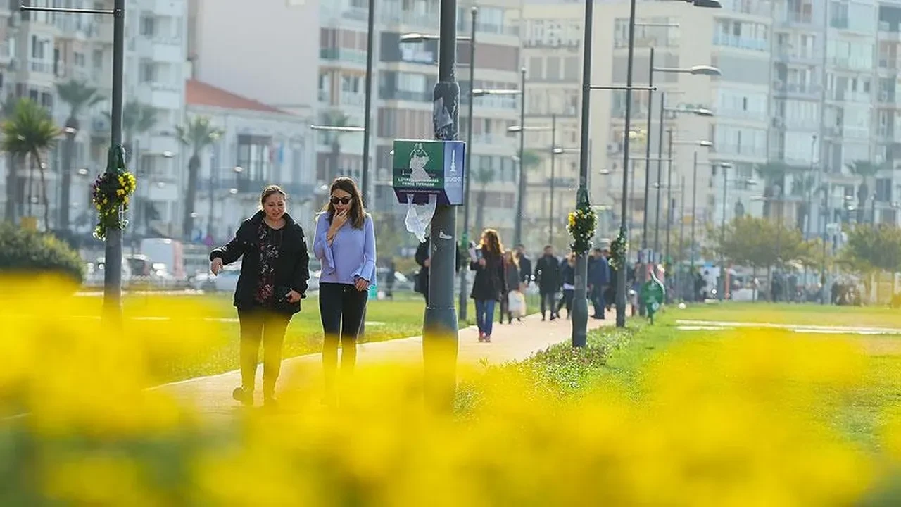 Havalar ne zaman ısınacak? Meteoroloji merakla beklenen tarihi açıkladı
