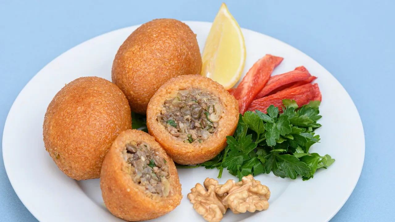 İçli köfte hamurundaki o detay! İncecik hamurun sırrı