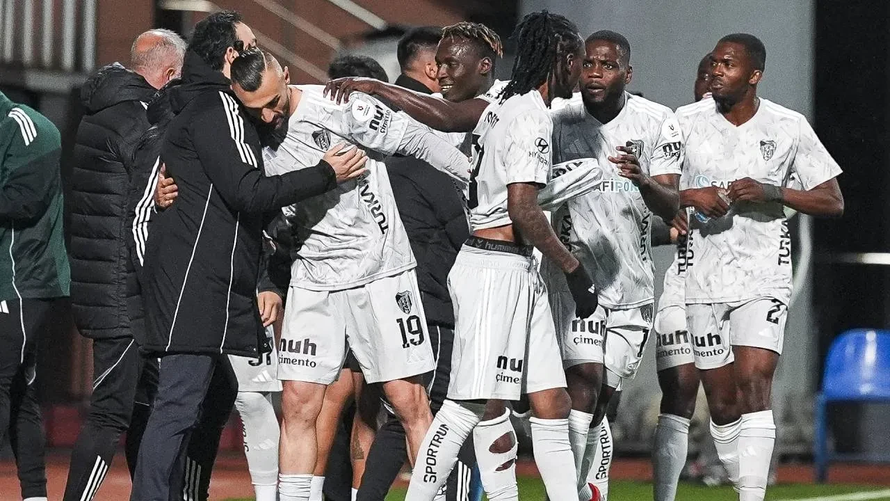 Kasımpaşa ile Kocaelispor puanları paylaştı! Kritik mücadele 1-1'lik eşitlikle sona erdi