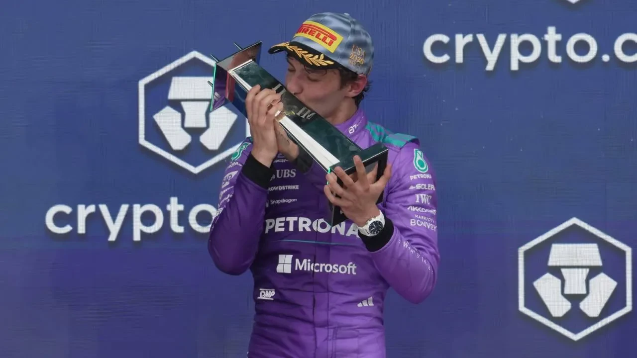 Kimi Antonelli, Miami GP'de zafere ulaştı! İtalyan pilottan üst üste 3. galibiyet