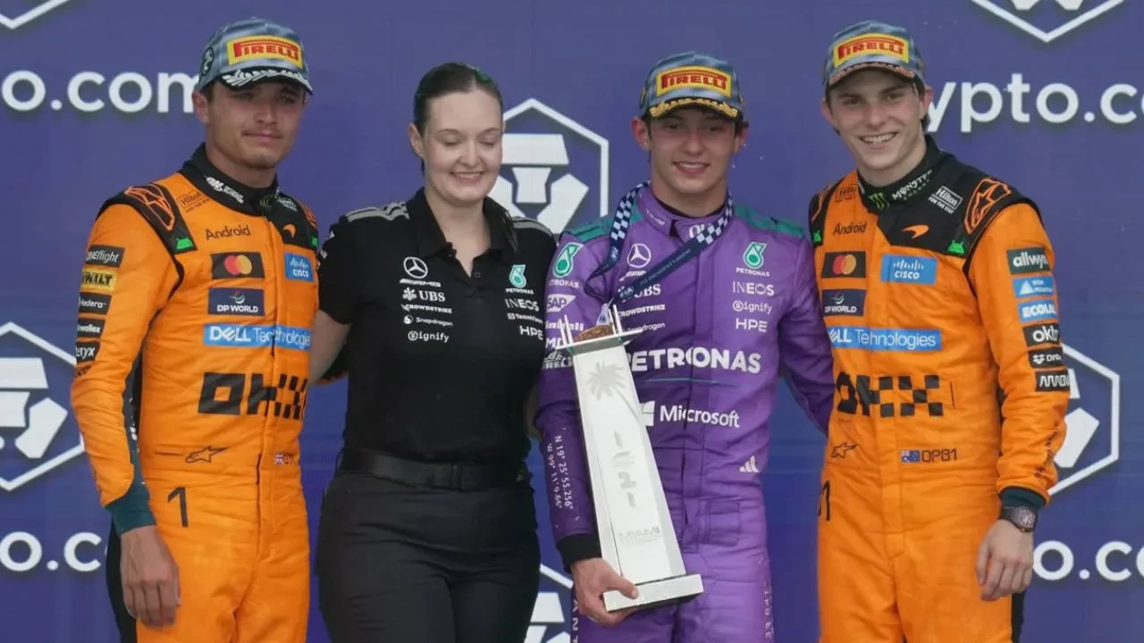 Kimi Antonelli, Miami GP'de zafere ulaştı! İtalyan pilottan üst üste 3. galibiyet