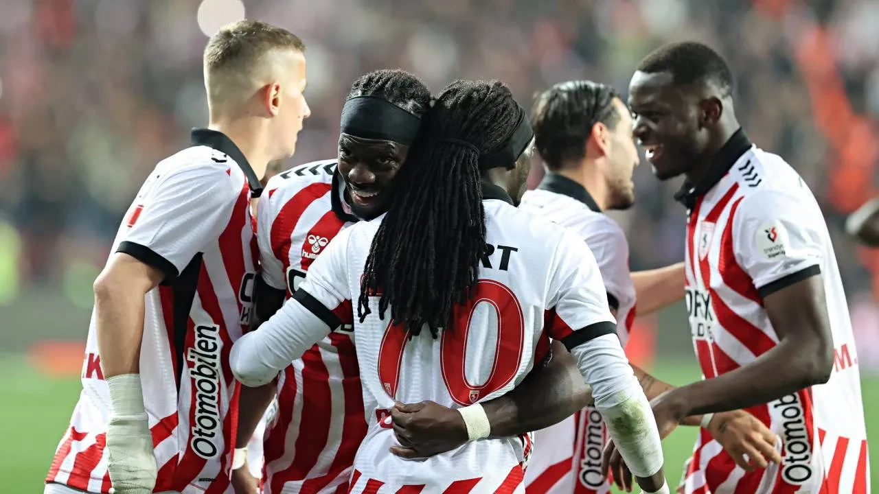Samsunspor'da Thorsten Fink'ten 4-1'lik Galatasaray zaferi yorumu! "Fantastik bir maç oldu"