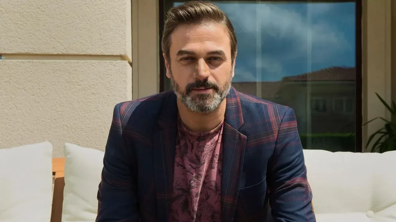 Ufuk Özkan'dan sürpriz paylaşım! Oğluyla ilk projesini böyle duyurdu