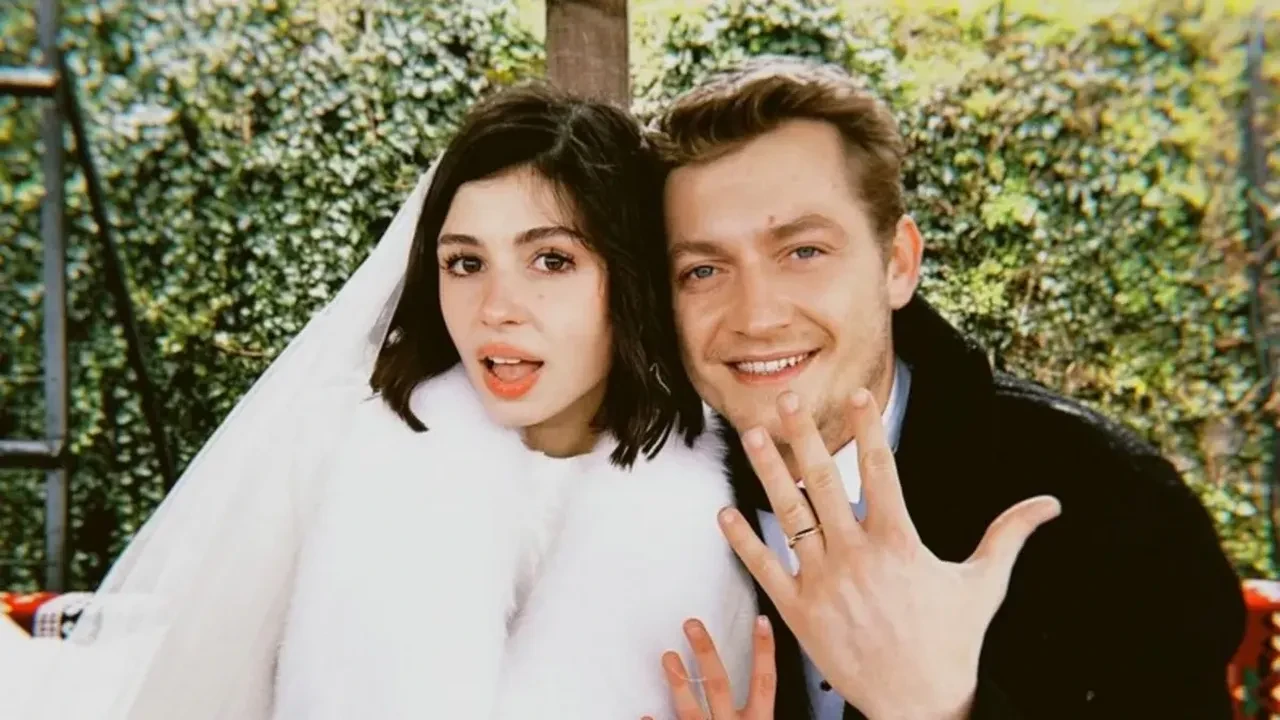 Zeynep Atılgan ve Erdem Şanlı’ya Fransa’da sevgi seli! Şıklıkları göz kamaştırdı