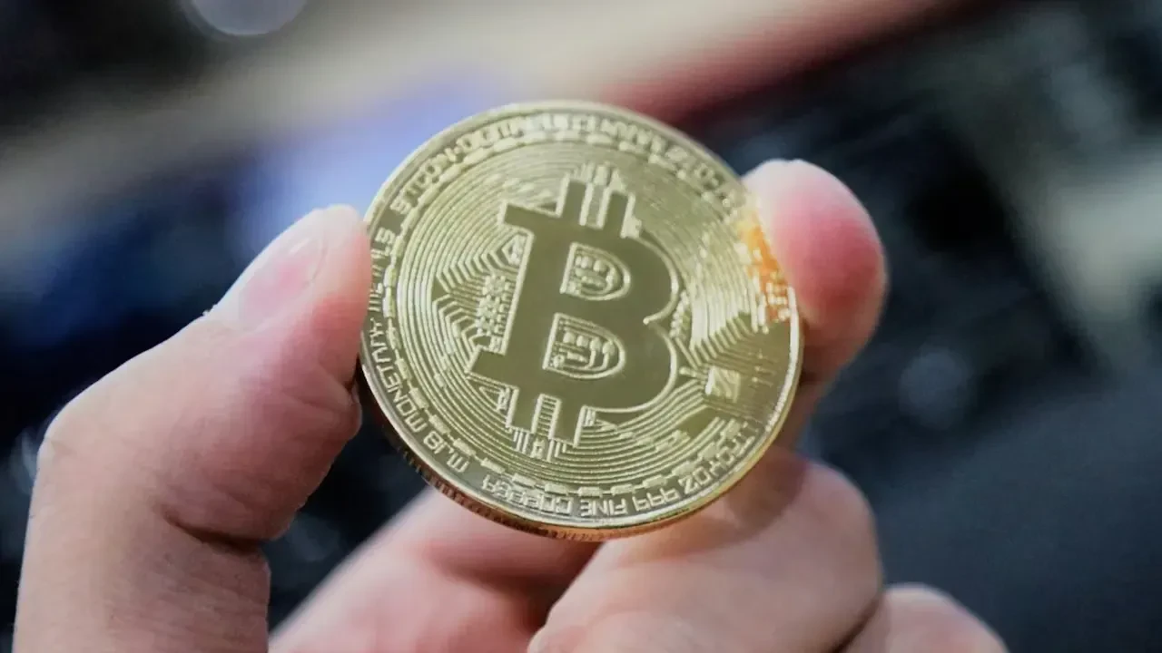 ABD’den İran’a bir darbe daha: 1 milyar dolarlık kripto paraya el konuldu!