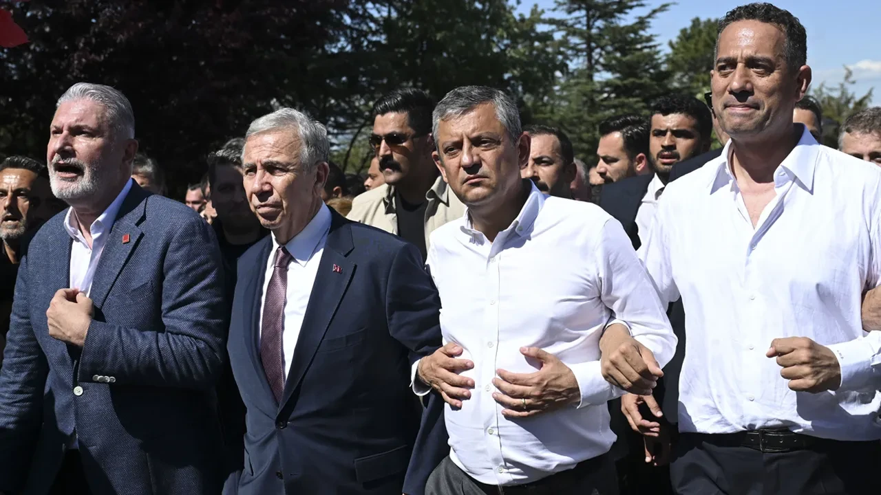 Özgür Özel ve ekibi İYİ Parti'ye mi geçiyor? Fatih Atik, Müsavat Dervişoğlu ile konuştu