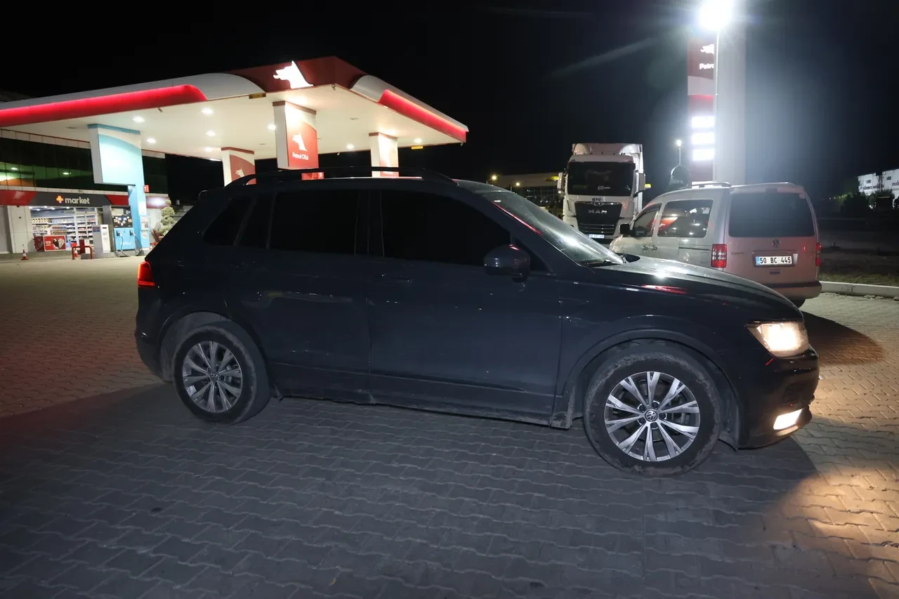 Yeni aldığı araçla bayram yolculuğu kabusa döndü! PTS kamerası dolandırıcılığı ortaya çıkardı