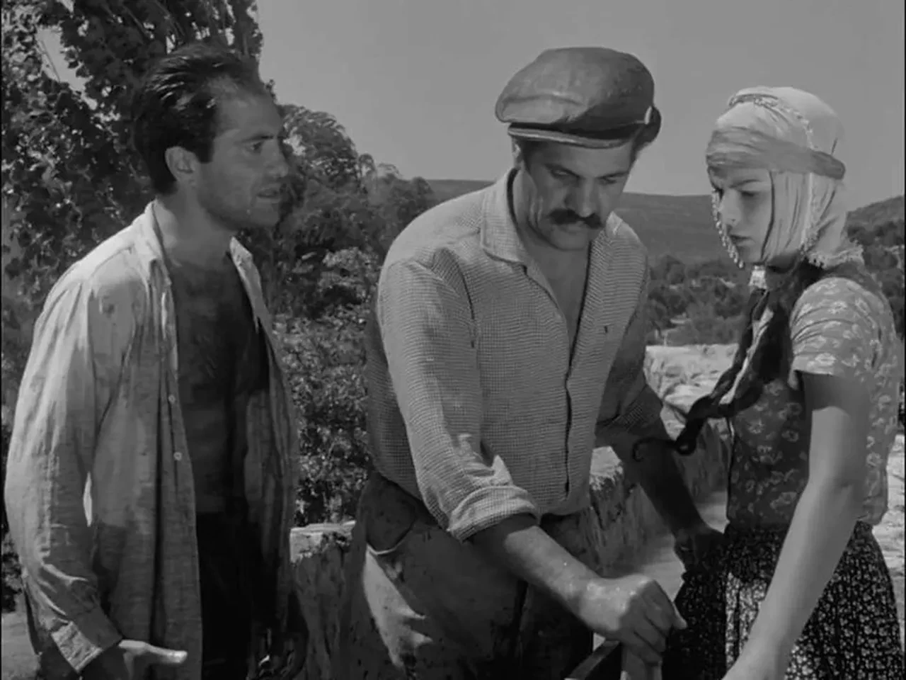 Yeşilçam'ın unutulmaz filmi Susuz Yaz diziye uyarlanıyor! Altın Ayı ödüllü film için hazırlıklar başladı