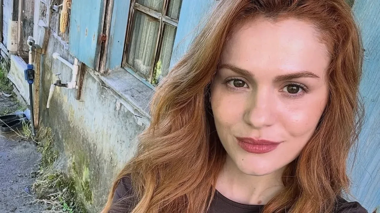 Burcu Cavrar kimdir? Burcu Cavrar kaç yaşında, nereli? Burcu Cavrar hangi dizilerde oynadı?