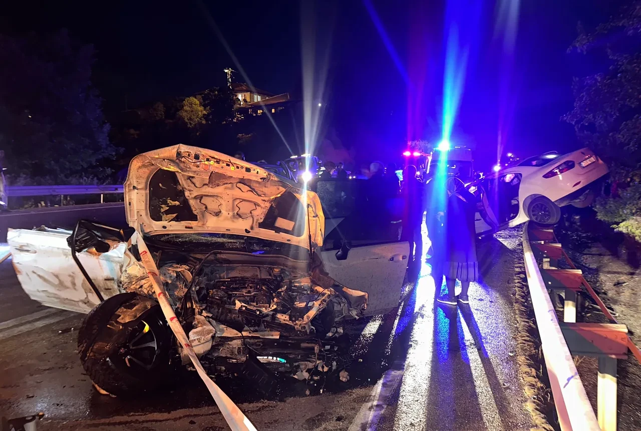 Burdur'da zincirleme facia: Ölü ve yaralılar var