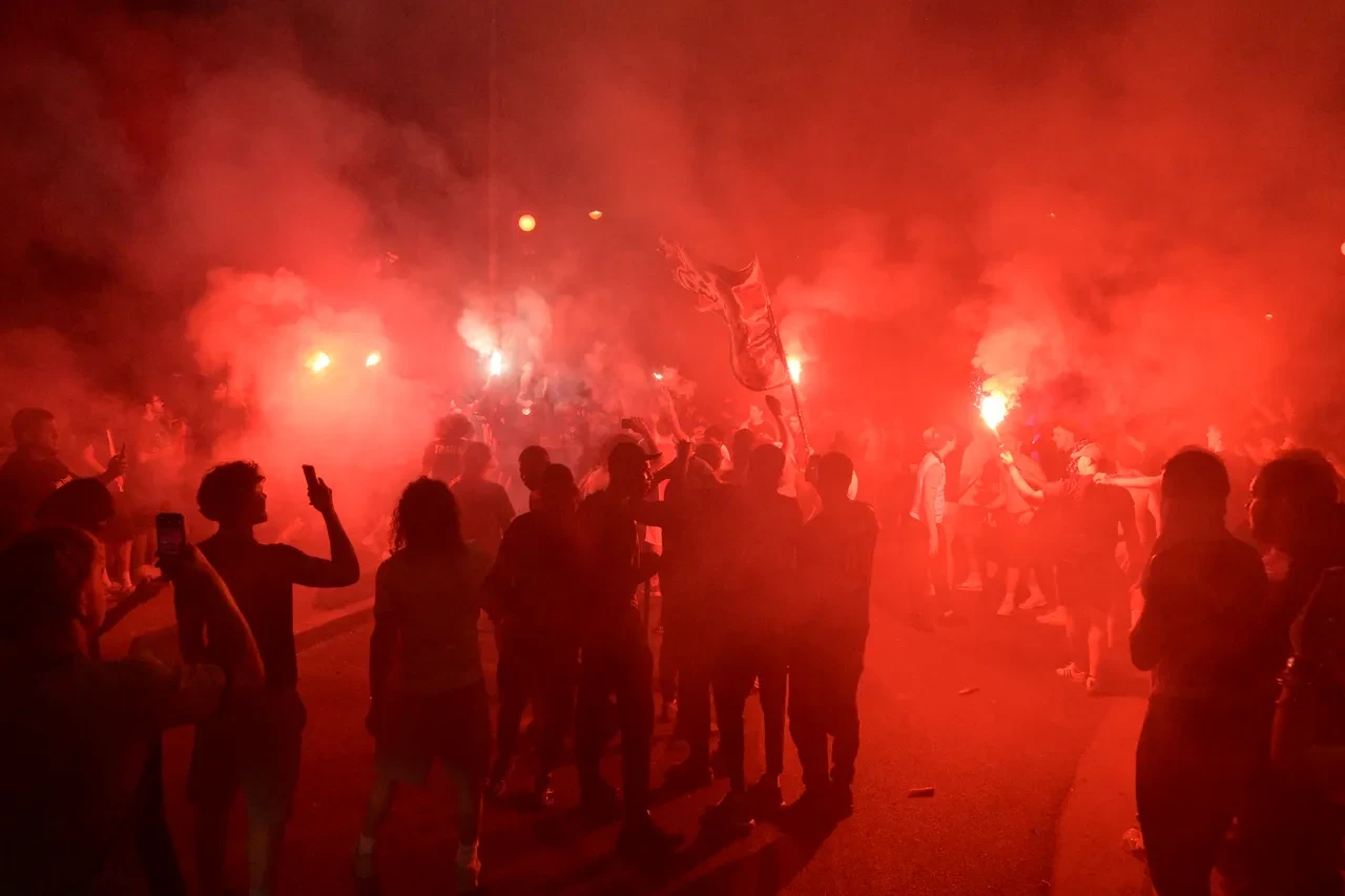 PSG'nin Şampiyonlar Ligi zaferi sonrası Fransa savaş alanına döndü: 400'den fazla gözaltı