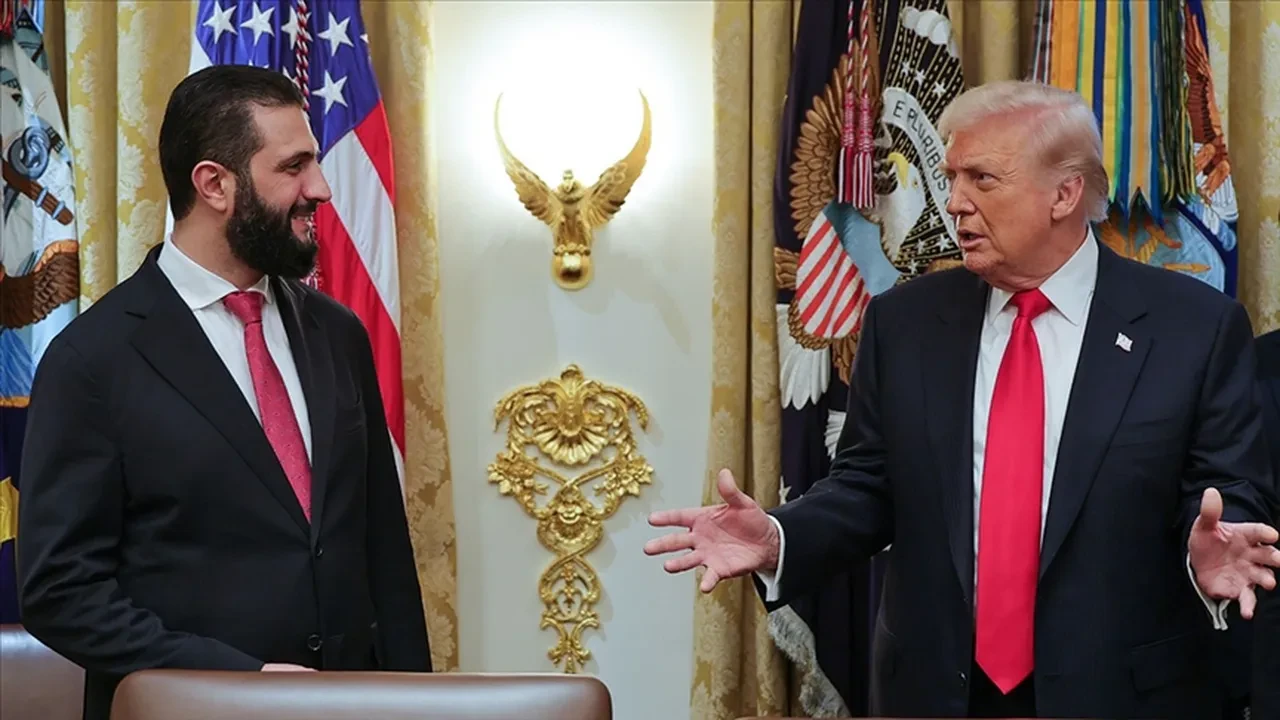 Şara, Trump ile görüştü: Kalan yaptırımların kaldırılmasını istedi