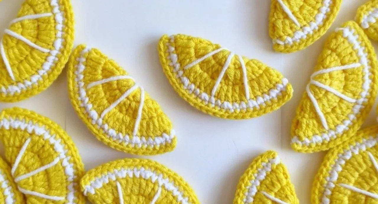 Tığ işi limonlu mutfak setleri sosyal medyada viral oldu! Yaz mutfaklarına renk katan modeller 2026