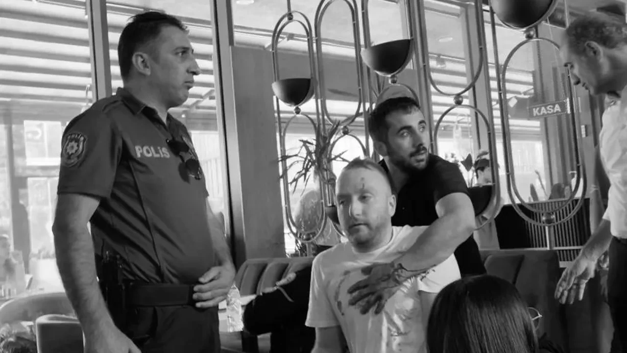 Yol kavgasında bıçaklar konuştu! Bir polis memuru da arbede sonucu yaralandı