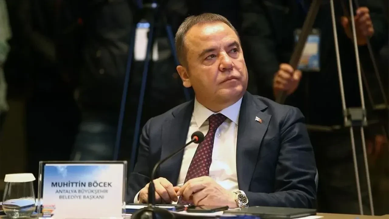 Antalya’da dev yolsuzluk davası! Şok ifadeler ortaya çıktı: 'İşler yürüsün diye mecburen yaptık' 