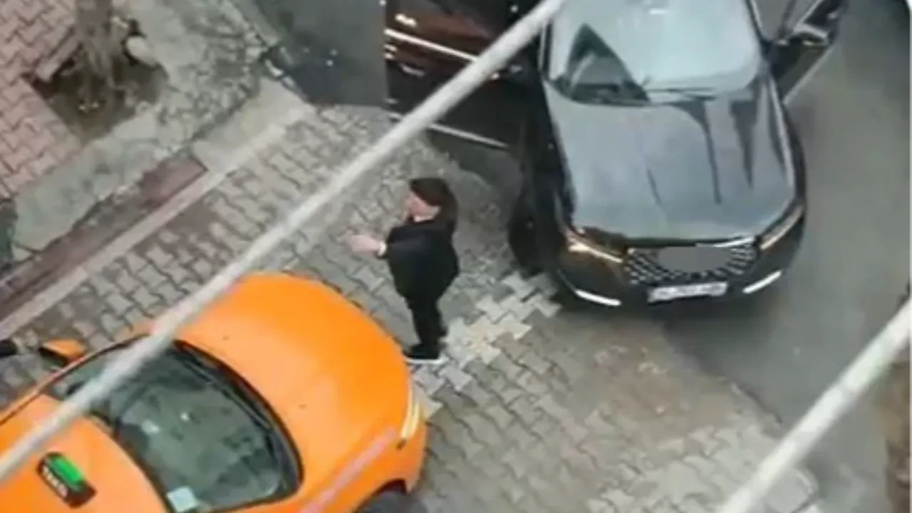 Düğün konvoyunda ters yöne girdi! Uyarılınca ortalık karıştı