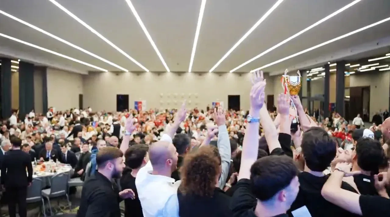 Feriköy Spor Kulübü’nün şampiyonluk gururu Taşyapı Şişli’de taçlandı: Spora emanet bir gelecek!