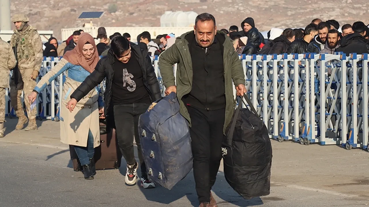 İçişleri Bakanlığı verilerle açıkladı: İşte ülkesine dönen Suriyelilerin sayısı