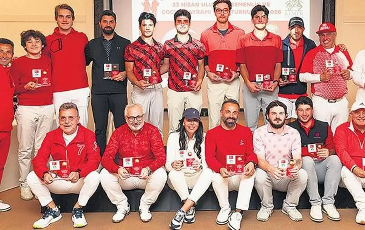 Kemer Country Club'daki 23 Nisan'a Özel Golf Turnuvası'nda Ali Elbeyoğlu dikkat çekti