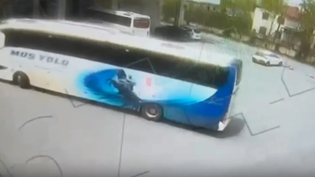 Malatya'daki feci kaza öncesi otobüsün otogardan çıkış anı görüntülendi