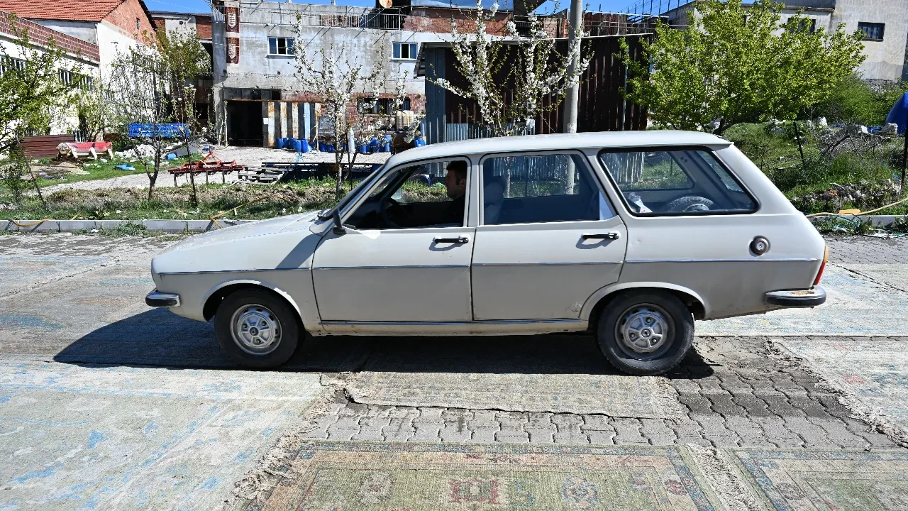 Manisa’da sokaklarda, Avrupa’da sarayda: İlginç yöntemle antikaya benzetiliyor
