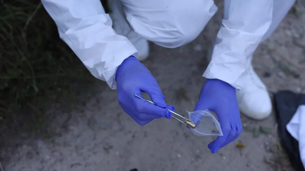 Rojin Kabaiş dosyası yeniden açılıyor! Adli Tıp Uzmanı Hakan Kar, kilitli telefon ve kayıp DNA'ya dikkat çekti