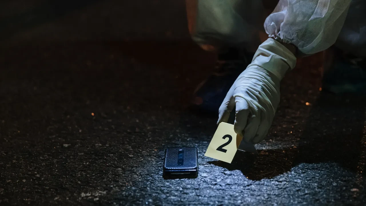 Rojin Kabaiş dosyası yeniden açılıyor! Adli Tıp Uzmanı Hakan Kar, kilitli telefon ve kayıp DNA'ya dikkat çekti