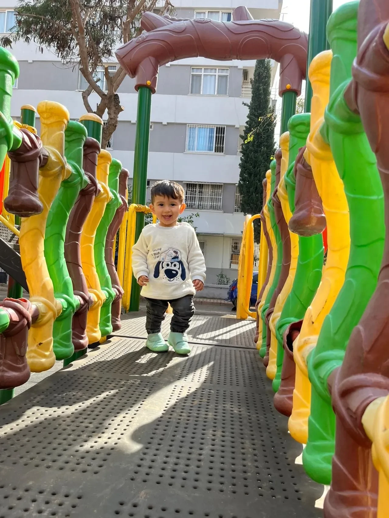 Tomografiye giren 1,5 yaşındaki çocuğun başına gelmeyen kalmadı! 