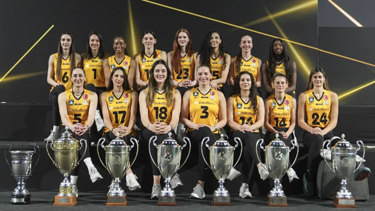 VakıfBank kaptanı Zehra Güneş'ten Şampiyonlar Ligi şampiyonluğuyla ilgili açıklama! "Hiç unutamayacağım bir sezon geçirdim"