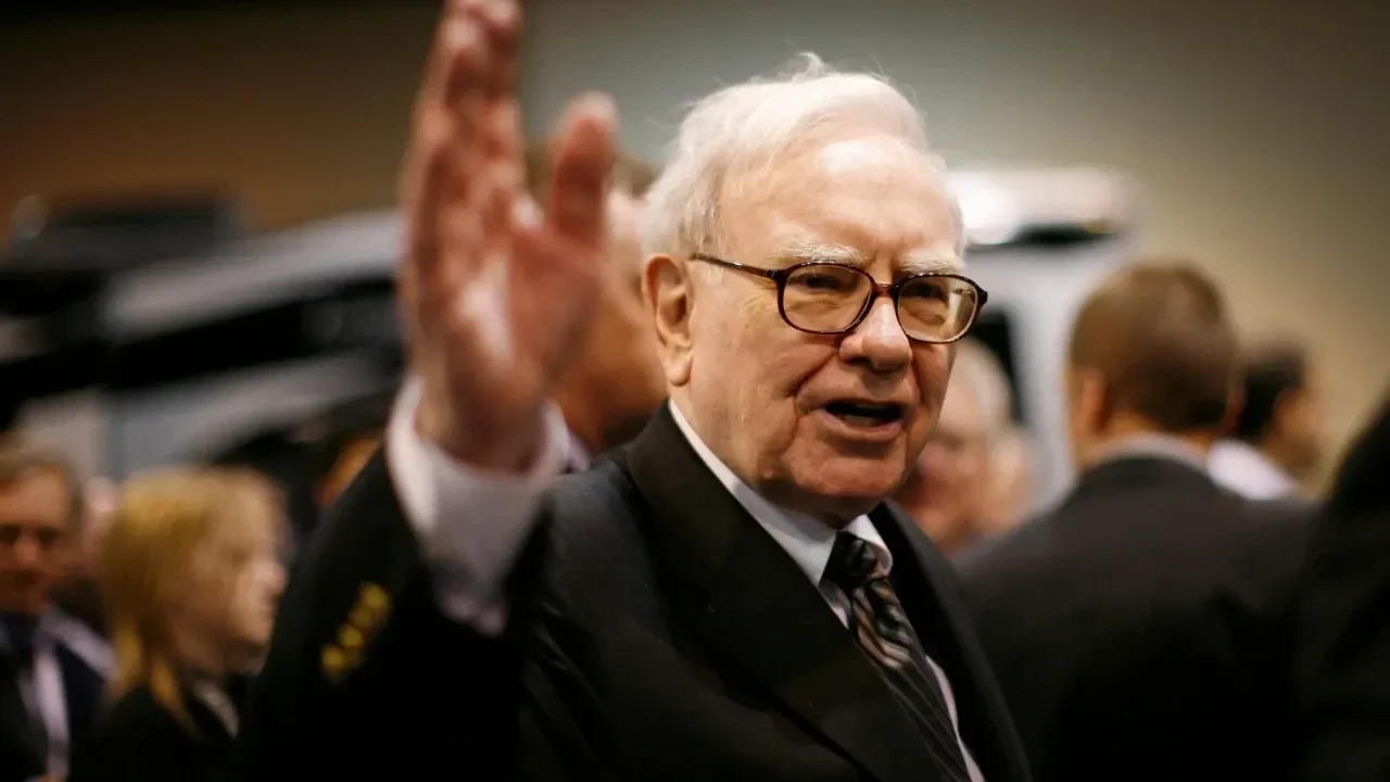 Yatırımcı Warren Buffett'tan emekliliğe yaklaşanlara kritik uyarı: Bu hatayı yapan tüm birikimini riske atıyor!