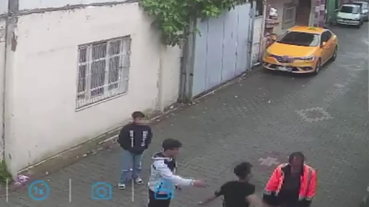 Adana'da sokakta yaşayan adamı darbetmişlerdi: Mahkeme, çocuklar hakkında kararını verdi