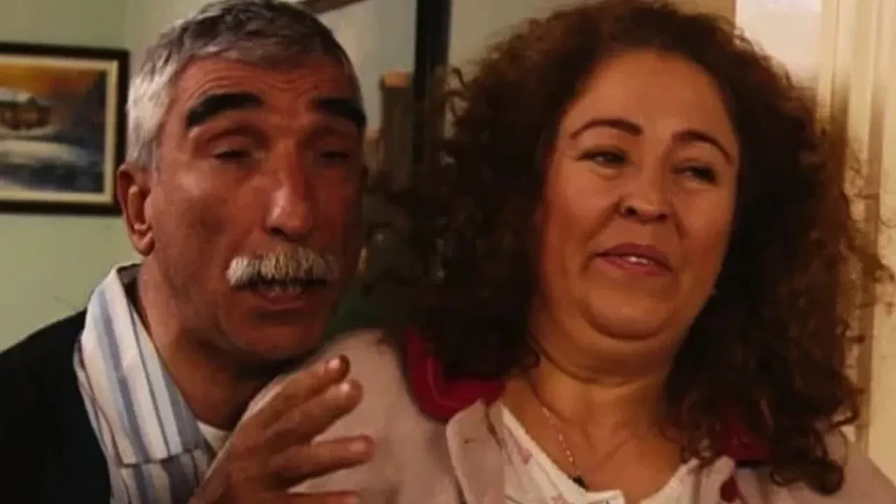 Akasya Durağı’nın minik yıldızları yıllar sonra ortaya çıktı! Osman Ağa’nın ikiz kızları Sudenaz ile Busenaz değişimiyle şaşırttı