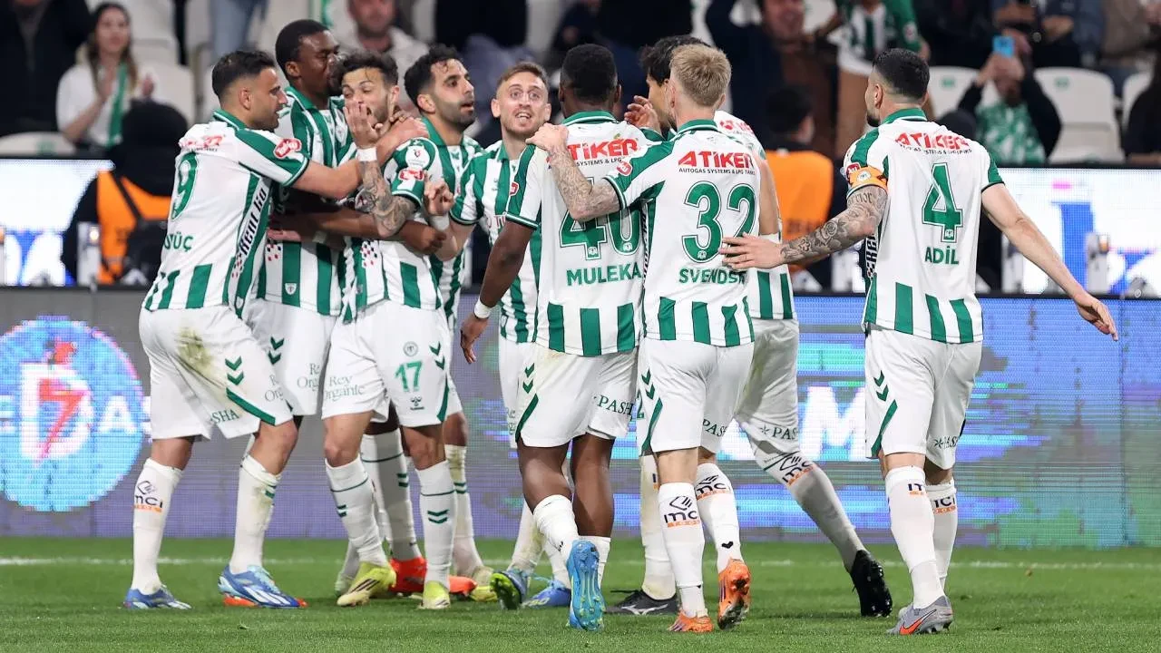 CANLI MAÇ ANLATIMI | Beşiktaş Konyaspor Ziraat Türkiye Kupası yarı finali