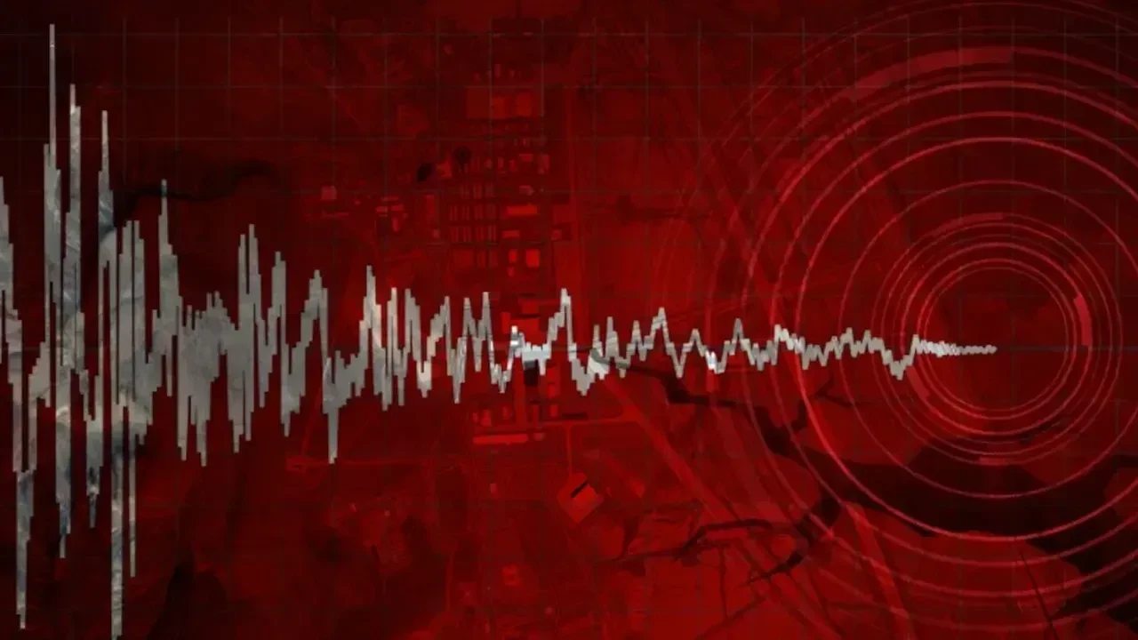 Ege Denizi'nde deprem: Girit açıkları sallandı