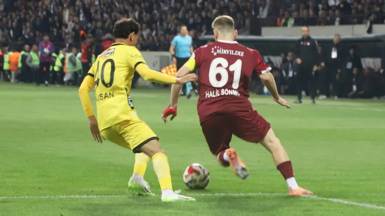 Elazığspor, play-off'ta adını finale yazdırdı! Elazığ ekibi, Adana 01 FK'yi eledi