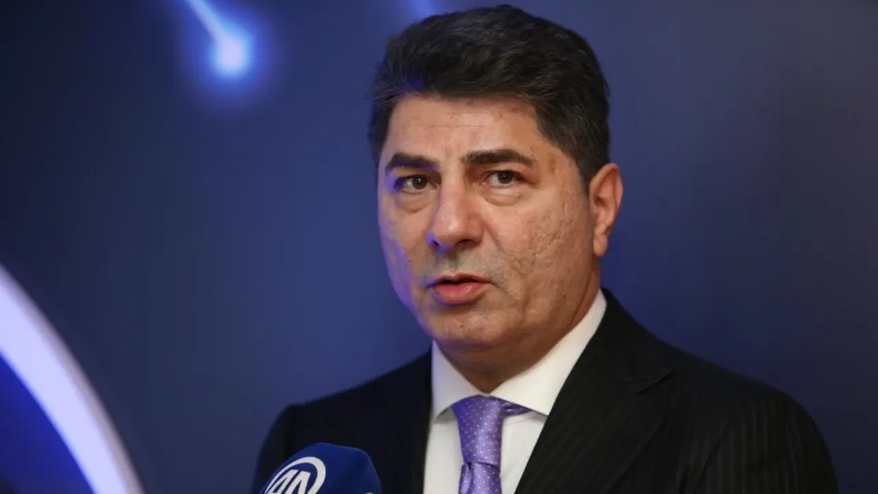 Hakan Safi adaylığını resmen duyurdu! Fenerbahçe'de başkanlık seçimi yaklaşıyor