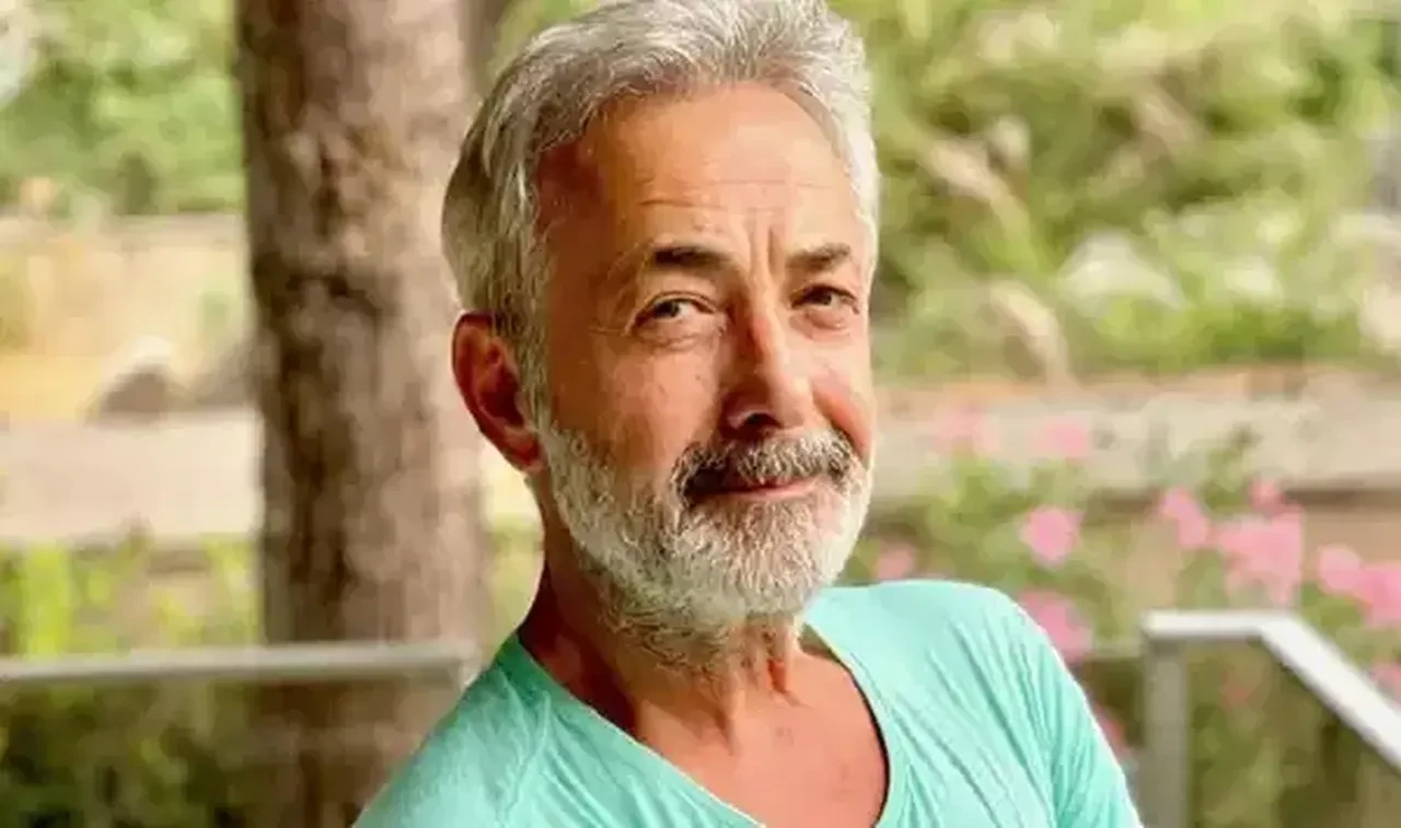Mehmet Aslantuğ anne acısı yaşadı! Duygusal paylaşımı yürekleri burktu