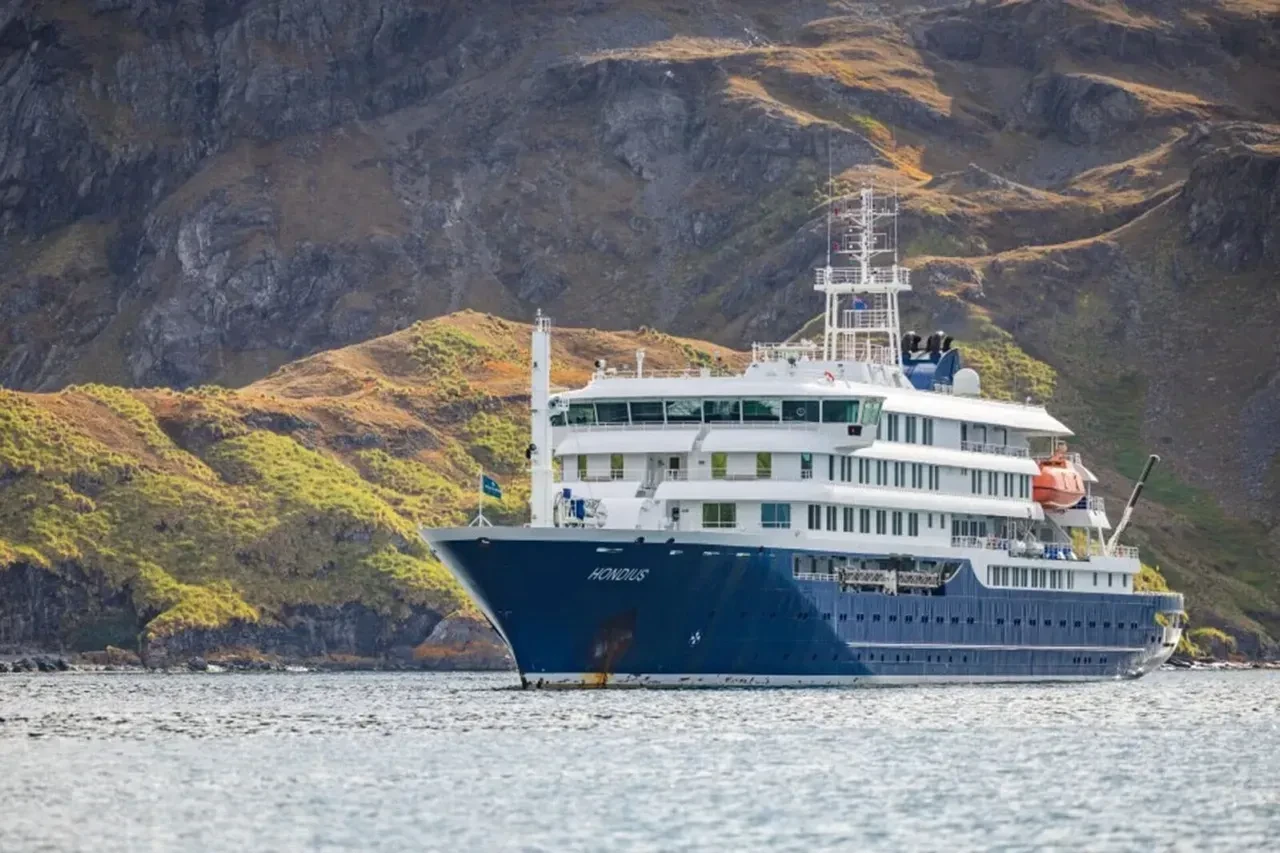 MV Hondius gemisinde hantavirüs vakalarında artış! Yolcular mahsur kaldı, inişe izin yok